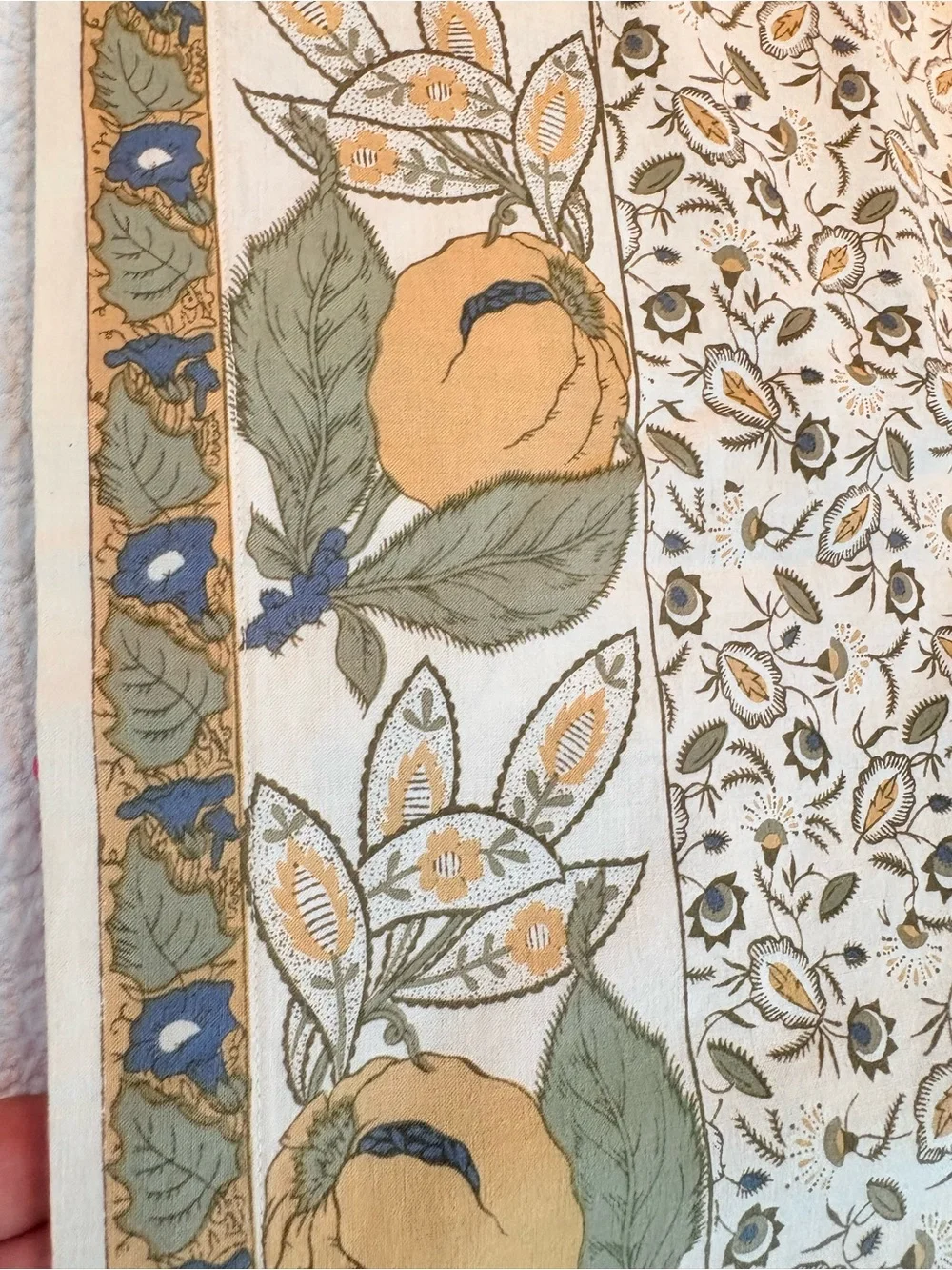 Vintage Williams Sonoma Tablecloth 70” x 90” Cotton Floral Leaves Fall